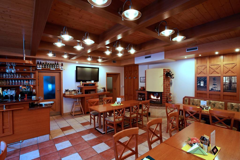 Wellness Penzion Pod Rozhlednou Kostelec nad Orlici Exterior photo