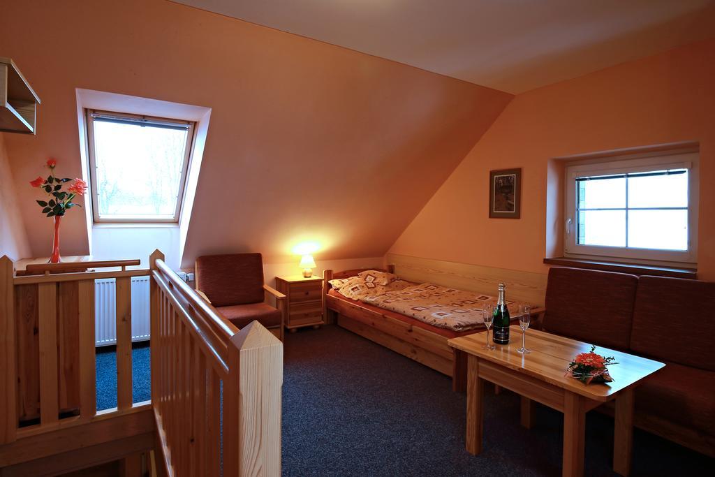 Wellness Penzion Pod Rozhlednou Kostelec nad Orlici Exterior photo
